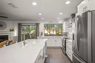 2363 Hanover Dr, Dunedin, FL 34698 - Photo 6