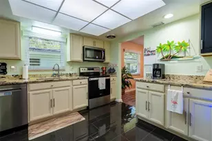 11200 102nd Ave, Seminole, FL 33778 - Photo 2