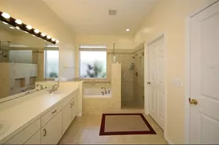 5324 Cottonwood Tree Cir, Valrico, FL 33596 - Photo 12