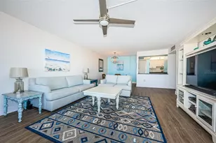 634 Edgewater Dr, Dunedin, FL 34698 - Photo 8