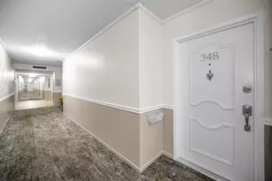 634 Edgewater Dr, Dunedin, FL 34698 - Photo 2