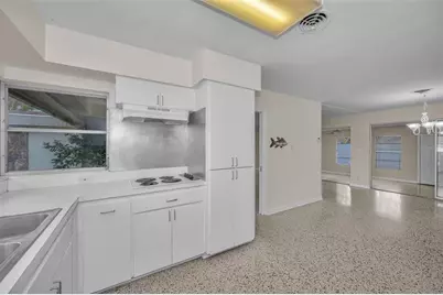 130 60th Avenue, Saint Pete Beach, FL 33706 - Photo 10