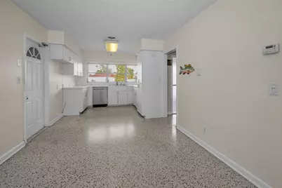 130 60th Avenue, Saint Pete Beach, FL 33706 - Photo 8