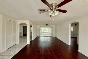 7131 Potomac Dr, Port Richey, FL 34668 - Photo 6