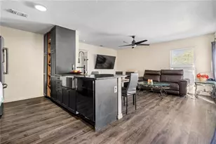 8613 N 15th St, Tampa, FL 33604 - Photo 8