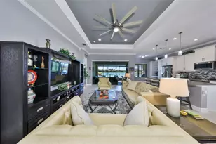 15527 Corona Del Mar Dr, Wimauma, FL 33598 - Photo 10