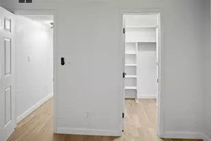 7604 Camarina Calle, Tampa, FL 33615 - Photo 16