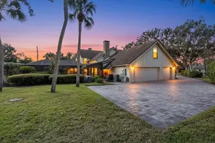 2383 Landings Cir, Bradenton, FL 34209 - Photo 14