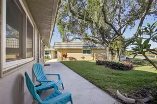 201 Kings Blvd, Sun City Center, FL 33573 - Photo 4
