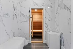 90 Columbia Dr, Tampa, FL 33606 - Photo 52