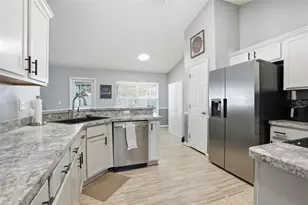 3008 Cloudcroft Ave, Spring Hill, FL 34609 - Photo 14