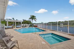 10851 Mangrove Cay Ln NE, Saint Petersburg, FL 33716 - Photo 36