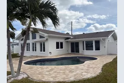 600 115th Avenue, Treasure Island, FL 33706 - Photo 2