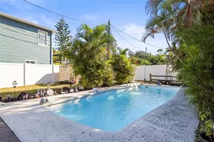 401 Davison Ave NE, Saint Petersburg, FL 33703 - Photo 30