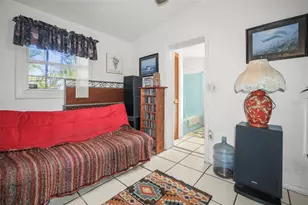 401 Davison Ave NE, Saint Petersburg, FL 33703 - Photo 14