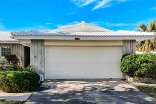 10340 Monarch Dr, Largo, FL 33774 - Photo 4