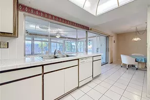 10340 Monarch Dr, Largo, FL 33774 - Photo 18