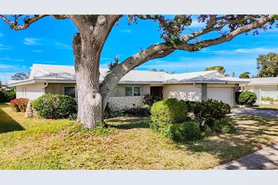 10340 Monarch Drive, Largo, FL 33774 - Photo 2