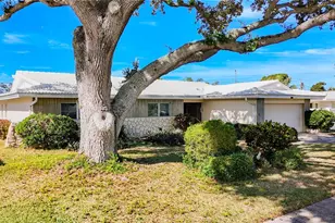 10340 Monarch Dr, Largo, FL 33774 - Photo 2