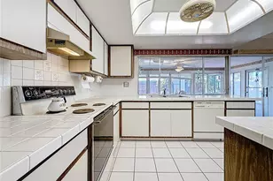 10340 Monarch Dr, Largo, FL 33774 - Photo 16