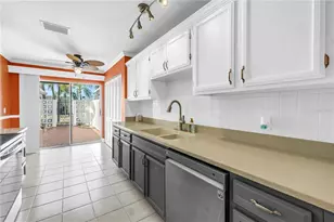 93 Boca Ciega Point Blvd N, Saint Petersburg, FL 33708 - Photo 22