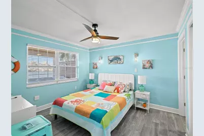 205 Dolphin Point #4, Clearwater Beach, FL 33767 - Photo 10