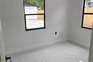 1506 E Poinsettia Ave, Tampa, FL 33612 - Photo 10