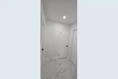 1506 E Poinsettia Avenue, Tampa, FL 33612 - Photo 8