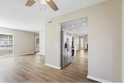 2107 Shady Point Lane, Brandon, FL 33510 - Photo 10