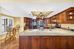 2835 Hammock Dr, Plant City, FL 33566 - Photo 2