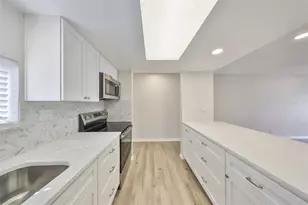 8616 Palm Ln, Temple Terrace, FL 33637 - Photo 6