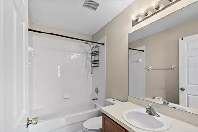 4120 Gradstone Place, Tampa, FL 33617 - Photo 10