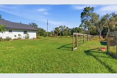 2506 Hawk Griffin Road, Plant City, FL 33565 - Photo 14