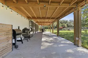 2506 Hawk Griffin Rd, Plant City, FL 33565 - Photo 14