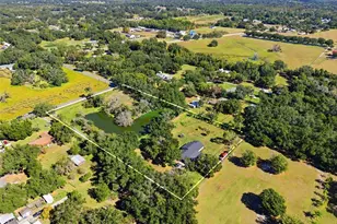 2506 Hawk Griffin Rd, Plant City, FL 33565 - Photo 4