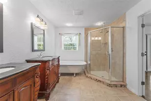 315 Wooten Rd, Lutz, FL 33548 - Photo 20