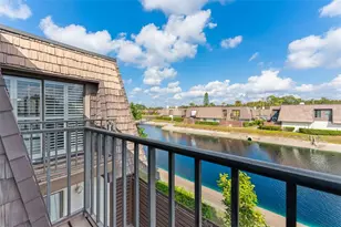 15233 W Pond Woods Dr, Tampa, FL 33618 - Photo 24