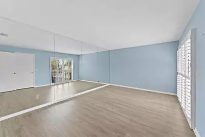 15233 W Pond Woods Drive #404, Tampa, FL 33618 - Photo 20