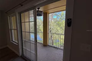 7350 Black Walnut Way, Lakewood Ranch, FL 34202 - Photo 18