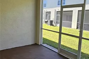 3426 High Hampton Cir, Tampa, FL 33610 - Photo 12