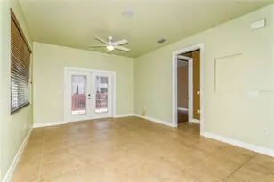 10426 La Mirage Ct, Tampa, FL 33615 - Photo 10
