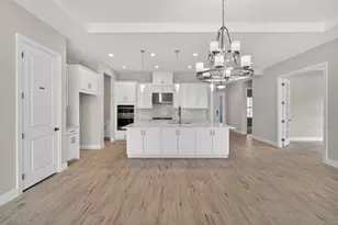13716 Buchanan Dr, Palmetto, FL 34221 - Photo 2