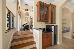211 Poinciana Ln, Largo, FL 33770 - Photo 16