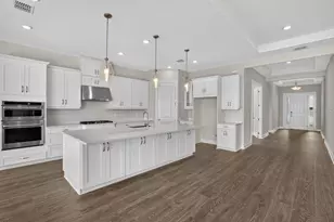 13827 Buchanan Dr, Palmetto, FL 34221 - Photo 6