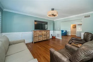 297 1st St W, Saint Petersburg, FL 33715 - Photo 42