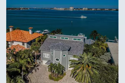 297 1st Street W, Saint Petersburg, FL 33715 - Photo 1