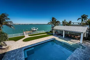 297 1st St W, Saint Petersburg, FL 33715 - Photo 24