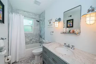 297 1st St W, Saint Petersburg, FL 33715 - Photo 44