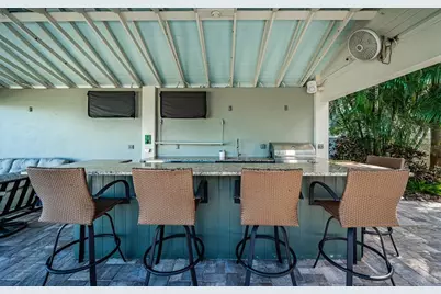 297 1st Street W, Saint Petersburg, FL 33715 - Photo 74