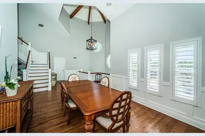 297 1st Street W, Saint Petersburg, FL 33715 - Photo 16